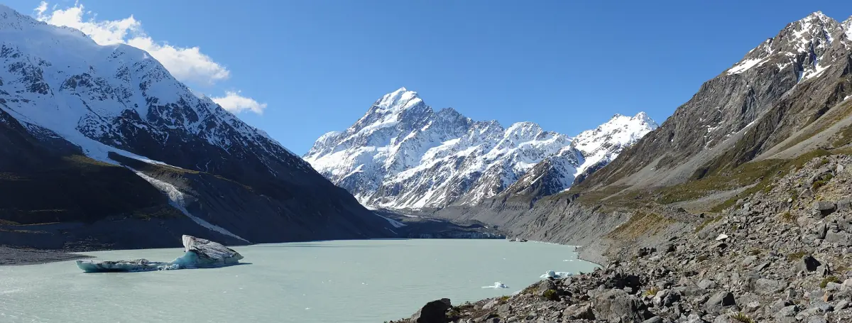 Aoraki/Mount Cook from the shore of Hooker Lake